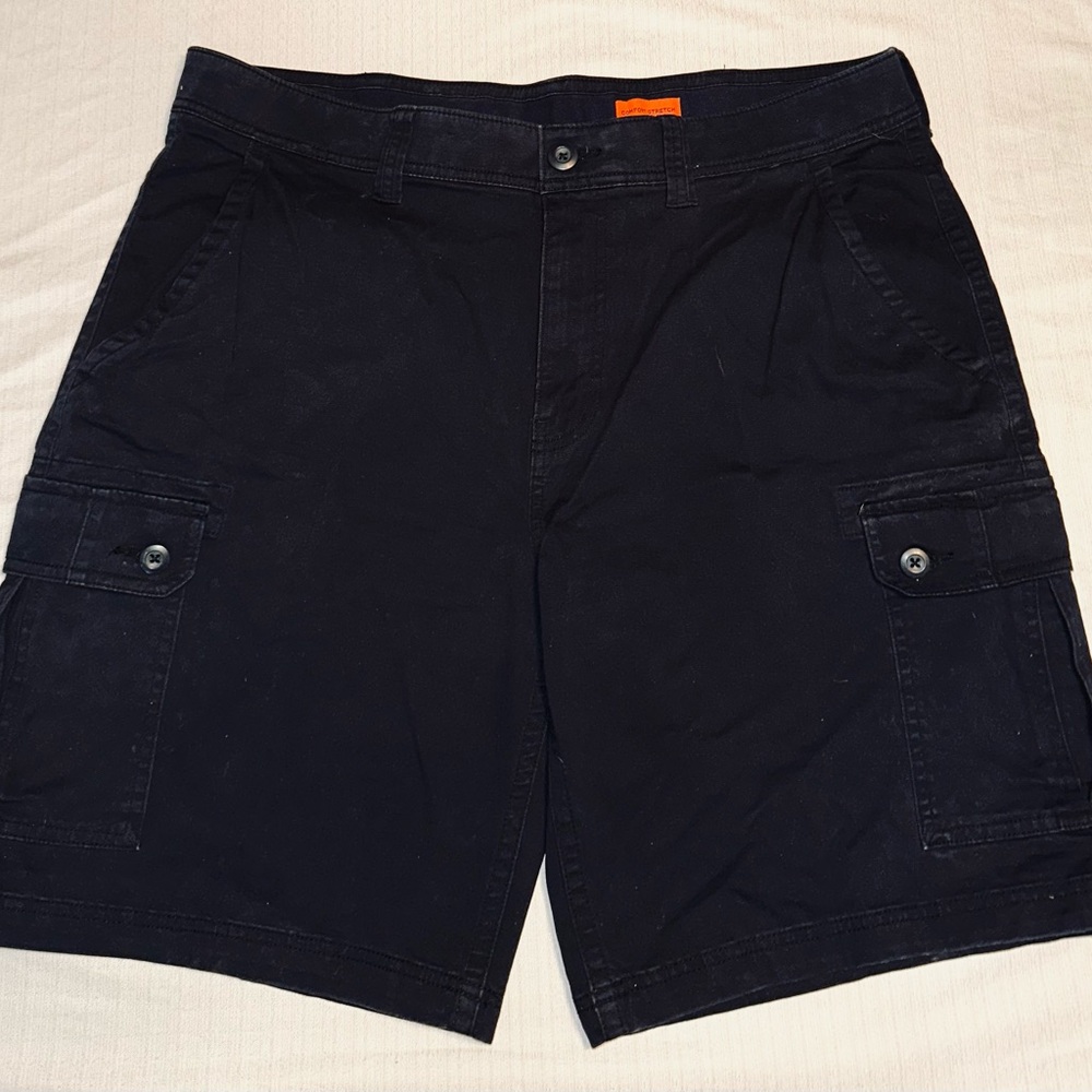 St. John's Bay Black Cargo Shorts with Classic Design